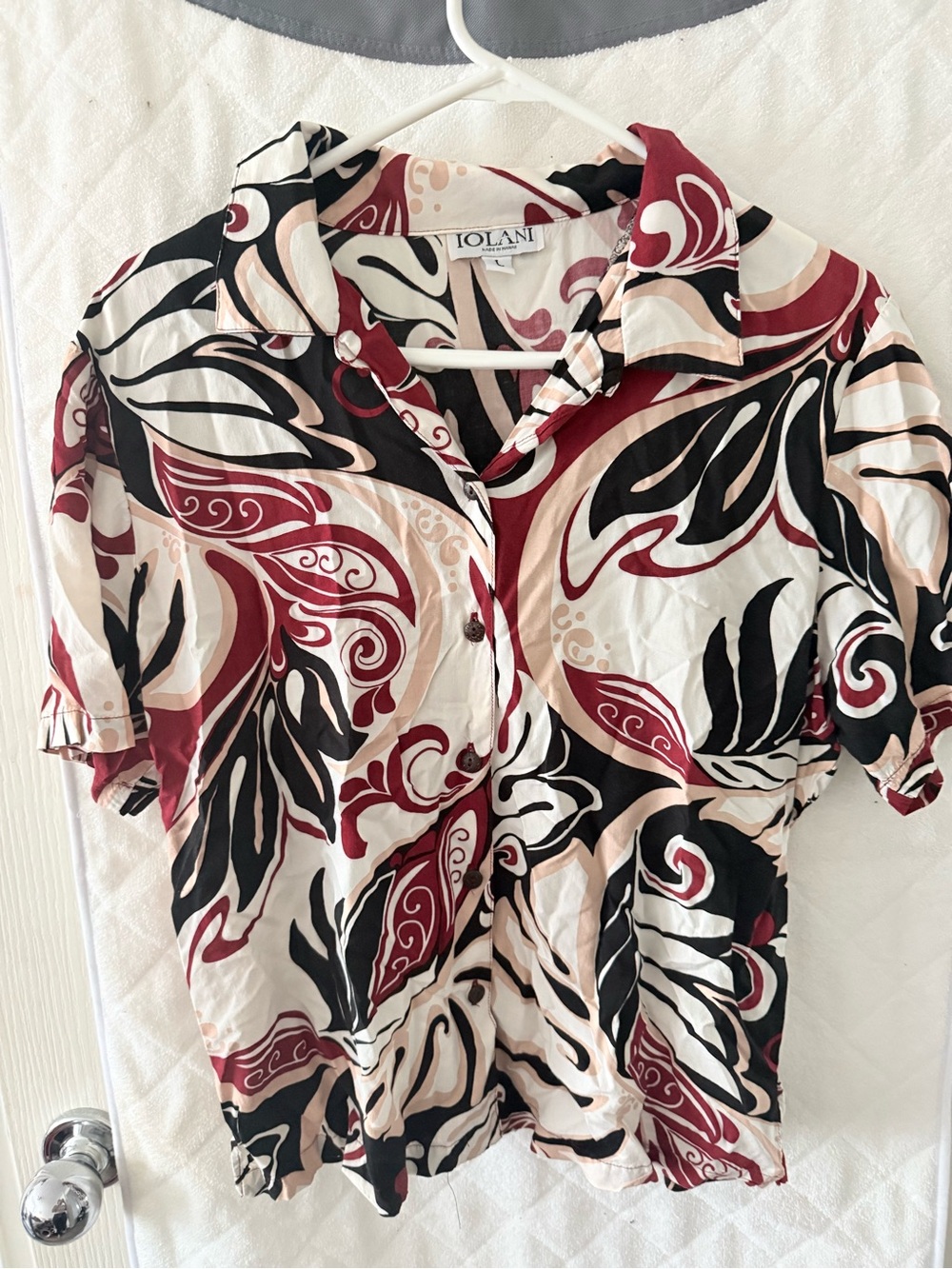IOLANI Made in Hawaii Aloha Shirt L Burgundy Black Tropical Floral
